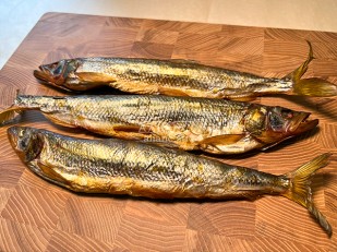 Горбуша боковина х/к (юкола): Корюшка х/к (крупная)