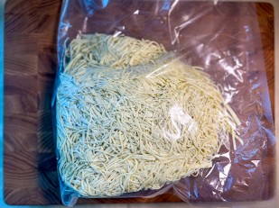 Икра сельди вяленая: Сырный продукт ФЕРМЕРСКИЙ паутинка  укроп/чеснок